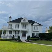 Southern Style House in English Turn (Algiers)