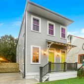 St Claude Apartment